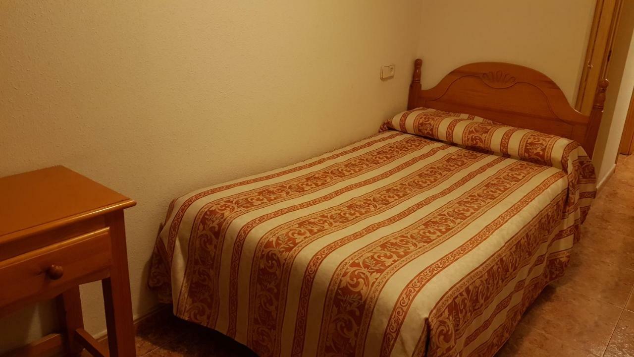Hostal Plaza El Espinar Esterno foto